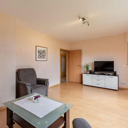 Cozy In Dudinghausen With Large Garden Appartamento Medebach